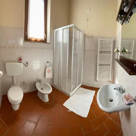 Masso Alle Rose Di Santarsiero Serena