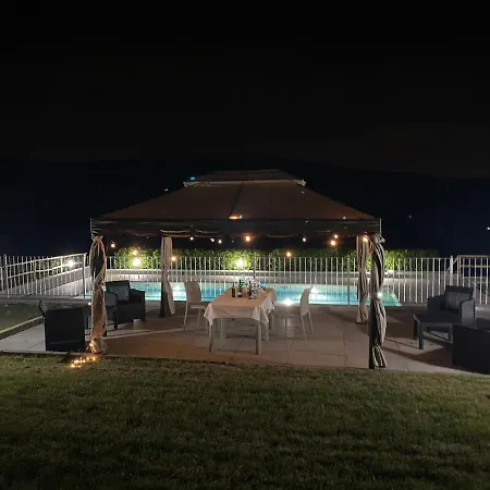 Masso Alle Rose Di Santarsiero Serena Farm stay *