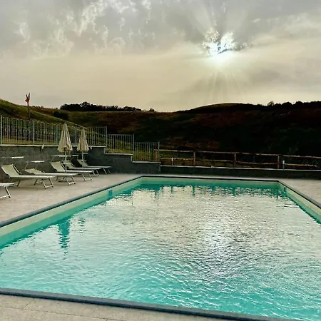 Masso Alle Rose Di Santarsiero Serena Farm stay